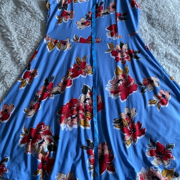 NWT Juniors' Floral Fit & Flare Dress size L - Picture 7 of 9